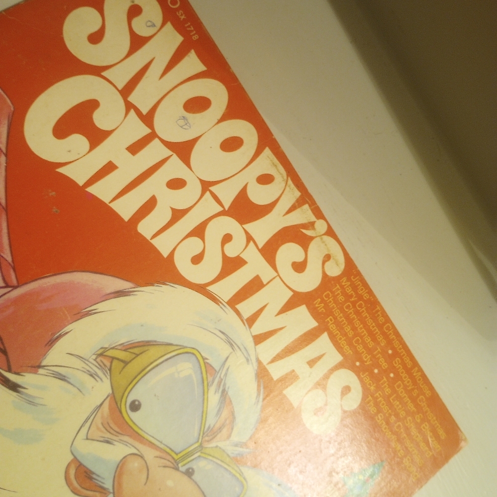 Diplomat Records Vintage Snoopy's Christmas Record - Picture 4 of 7